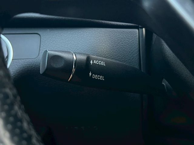 M-BENZ賓士 C250  第5張相片