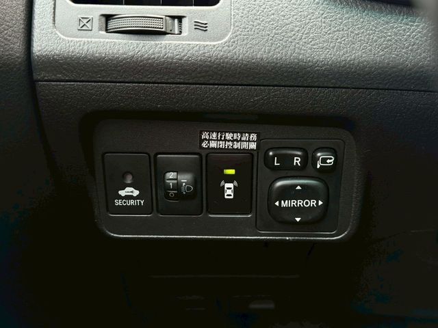 TOYOTA豐田 ALTIS  第6張相片