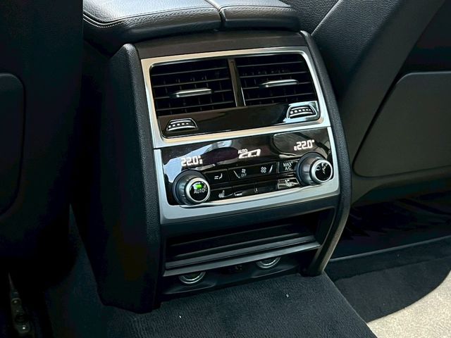 BMW寶馬 740I  第5張相片