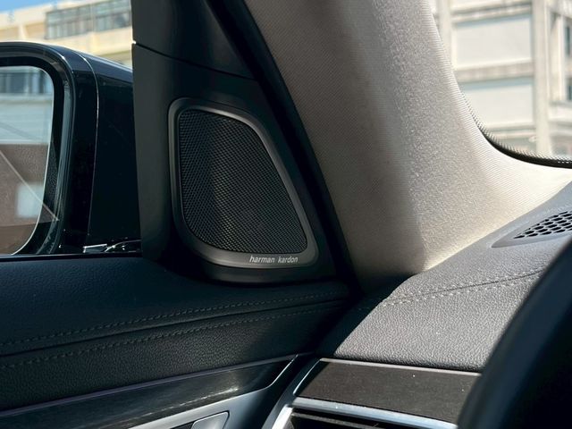 BMW寶馬 740I  第6張相片