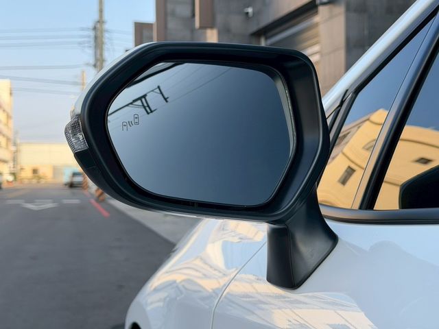 TOYOTA豐田 ALTIS  第7張相片