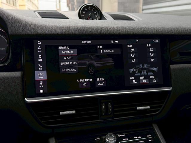 PORSCHE保時捷 CAYENNE  第7張相片