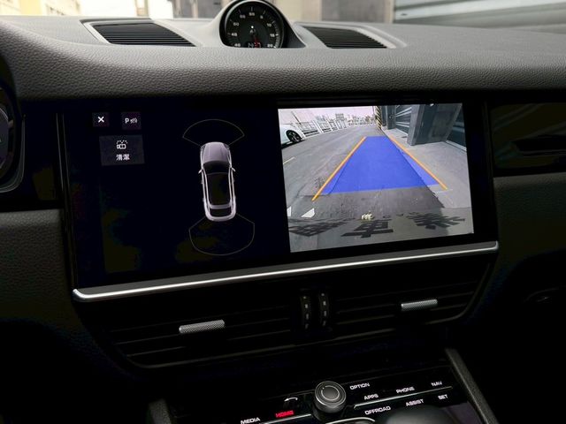 PORSCHE保時捷 CAYENNE  第8張相片