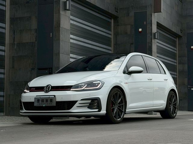VOLKSWAGEN福斯 GOLF GTI  第1張相片