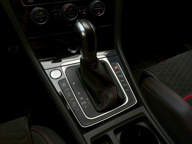 VOLKSWAGEN福斯 GOLF GTI  第8張相片