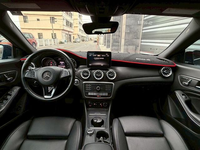 M-BENZ賓士 CLA250 4MATIC  第2張相片