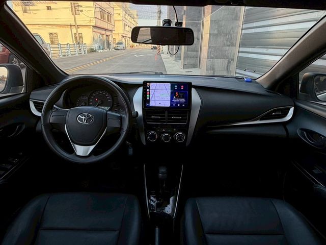 TOYOTA豐田 YARIS  第2張相片