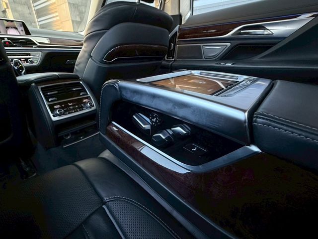 BMW寶馬 740LI LUXURY  第5張相片