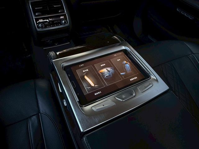 BMW寶馬 740LI LUXURY  第12張相片