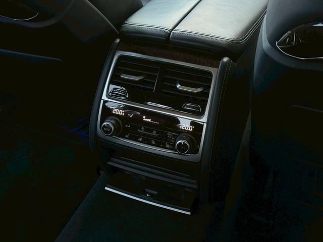 BMW寶馬 740LI LUXURY  第14張相片