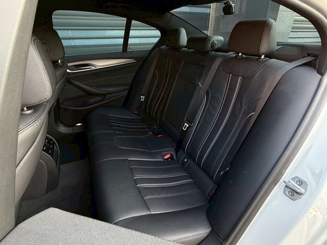 BMW寶馬 520I  第13張相片