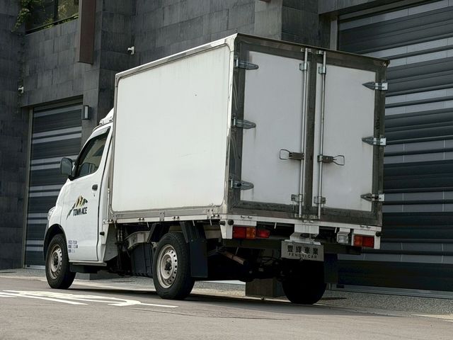 TOYOTA豐田 TOWN ACE  第2張相片