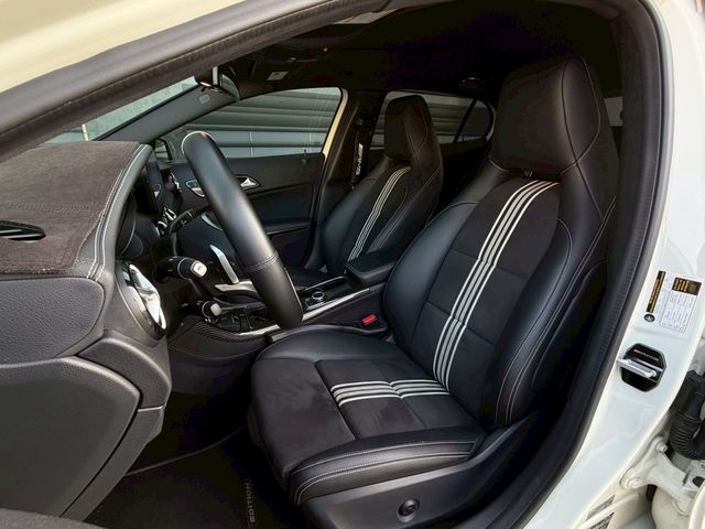 M-BENZ賓士 GLA250  第3張相片