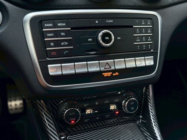 M-BENZ賓士 GLA250  第15張相片