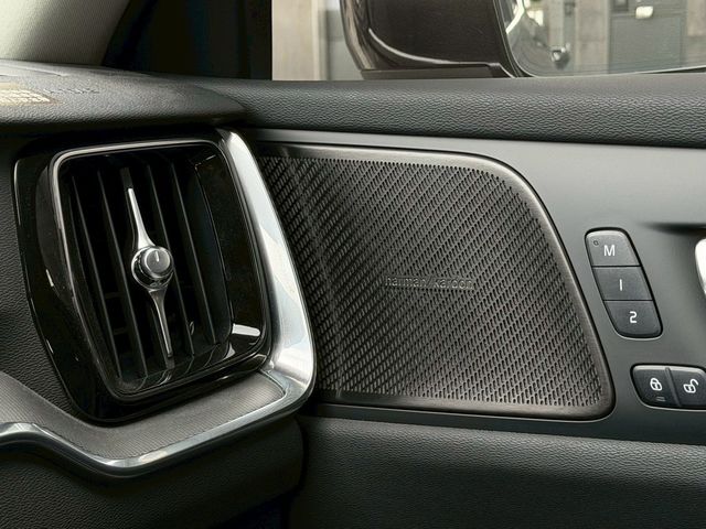 VOLVO富豪 V60  第14張相片