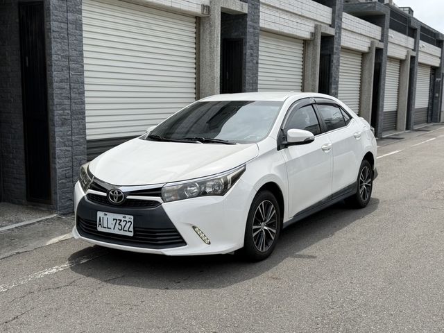 TOYOTA豐田 ALTIS  第1張相片
