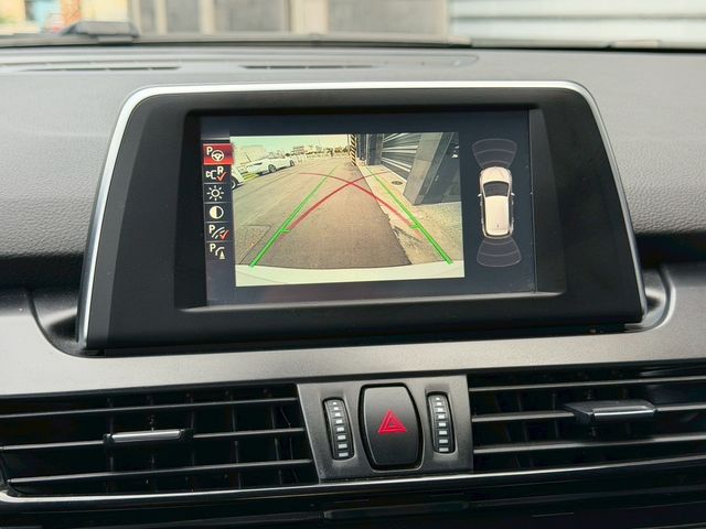BMW寶馬 218D  第11張相片