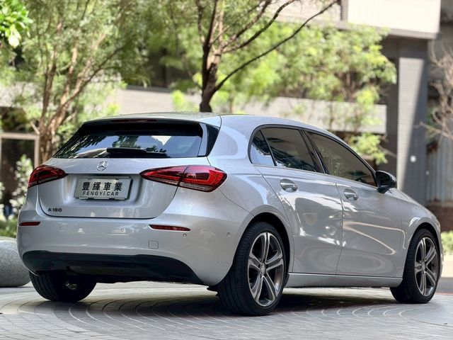 M-BENZ賓士 A180  第10張相片