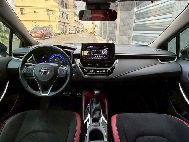 TOYOTA豐田 COROLLA SPORT  第2張相片