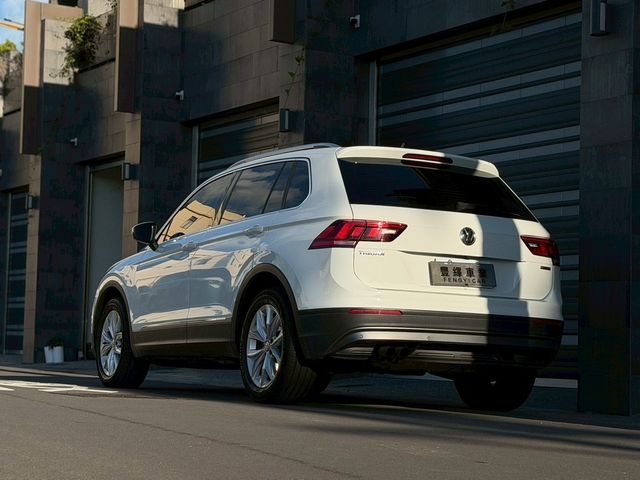 VOLKSWAGEN福斯 TIGUAN  第15張相片