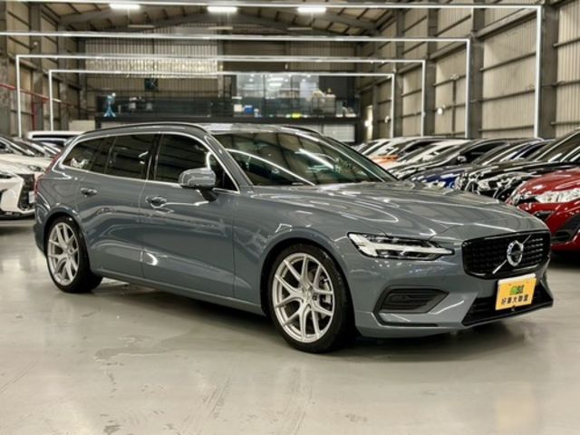 VOLVO富豪 V60  第2張相片