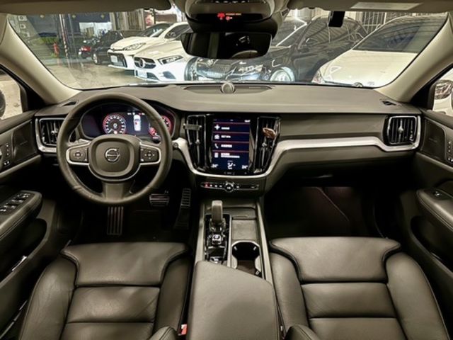VOLVO富豪 V60  第10張相片