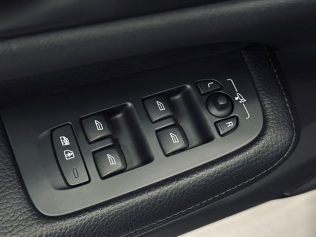 VOLVO富豪 V60  第14張相片