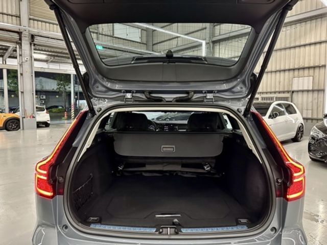 VOLVO富豪 V60  第19張相片