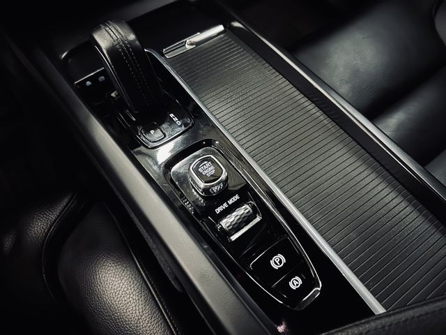 VOLVO富豪 XC60  第13張相片