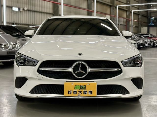 M-BENZ賓士 CLA200  第3張相片
