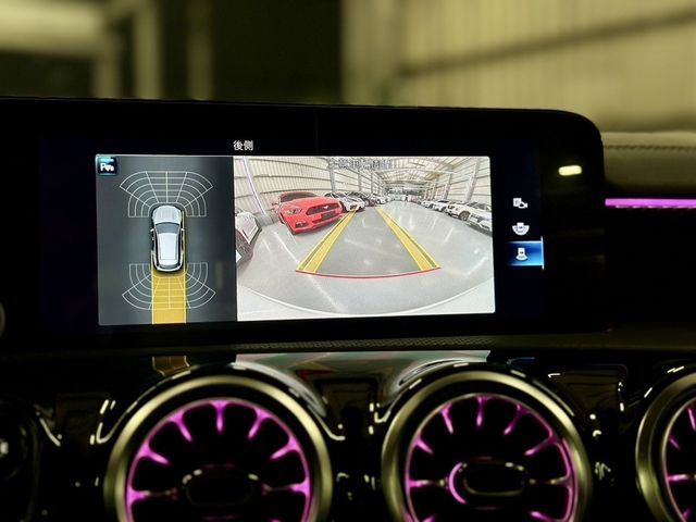 M-BENZ賓士 CLA200  第11張相片