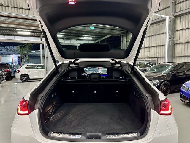 M-BENZ賓士 GLC300  第19張相片