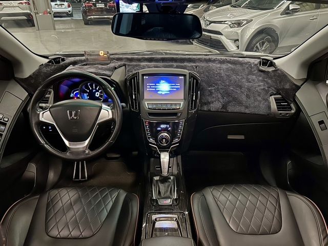 LUXGEN納智捷 U6 TURBO  第10張相片