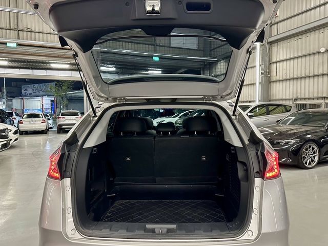 LUXGEN納智捷 U6 TURBO  第19張相片