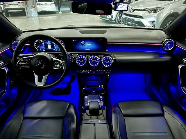M-BENZ賓士 CLA200  第10張相片