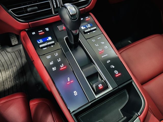 PORSCHE保時捷 MACAN  第12張相片