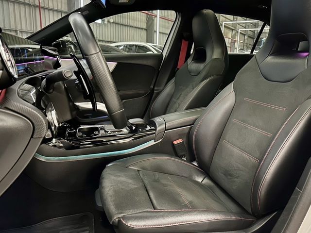 M-BENZ賓士 A35 AMG  第7張相片