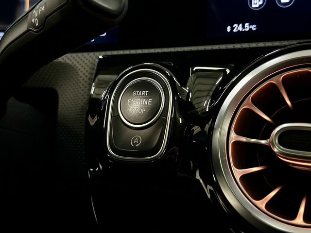 M-BENZ賓士 A35 AMG  第16張相片