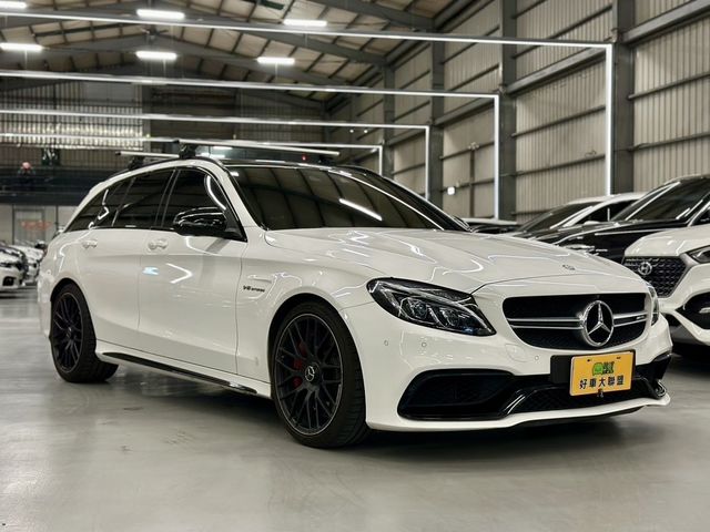 M-BENZ賓士 C63 S AMG  第2張相片