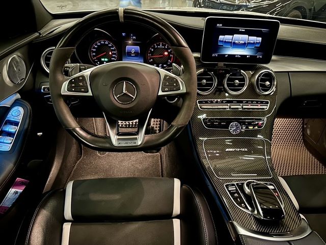 M-BENZ賓士 C63 S AMG  第9張相片