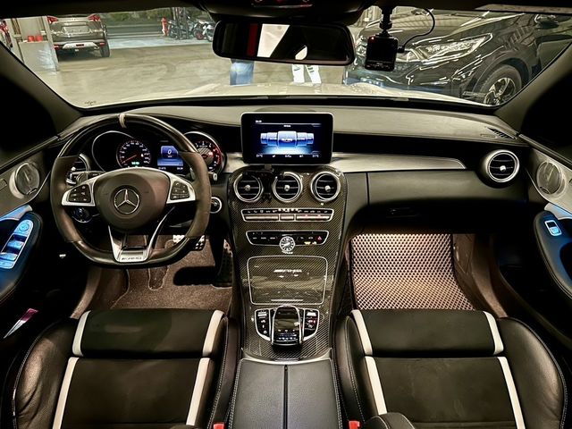 M-BENZ賓士 C63 S AMG  第10張相片
