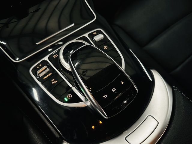 M-BENZ賓士 C180  第13張相片