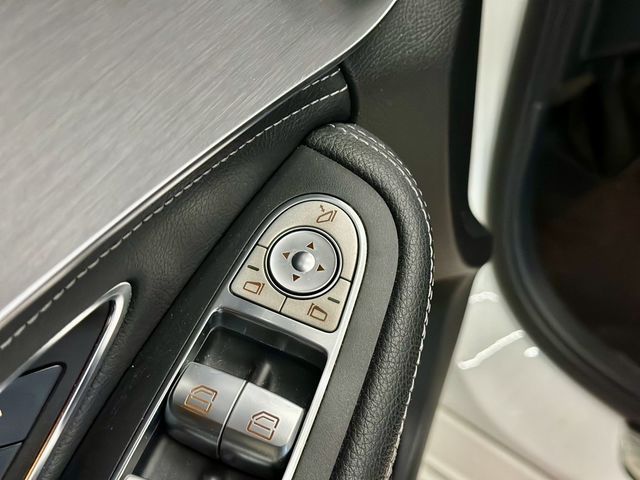 M-BENZ賓士 C180  第16張相片