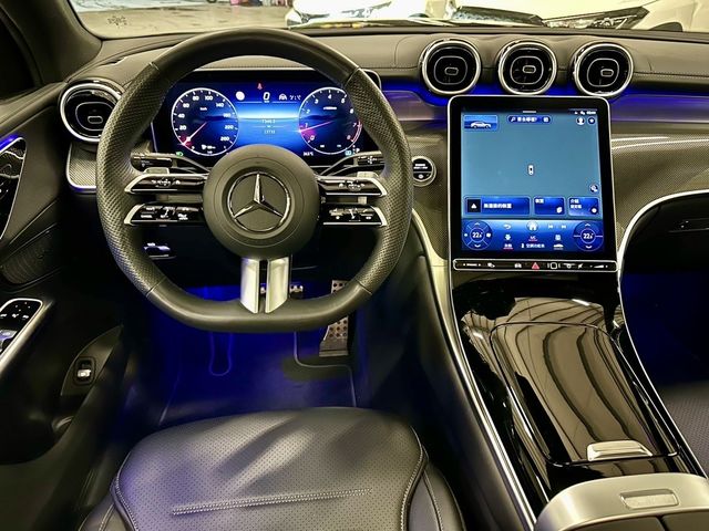 M-BENZ賓士 GLC300 AMG COUPE  第9張相片
