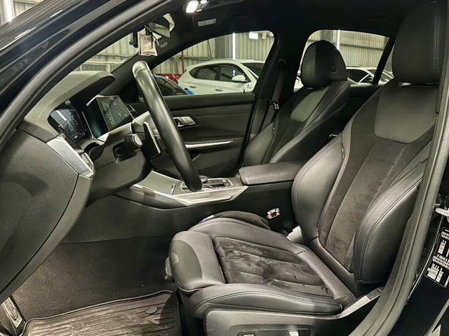 BMW寶馬 320I M SPORT  第7張相片
