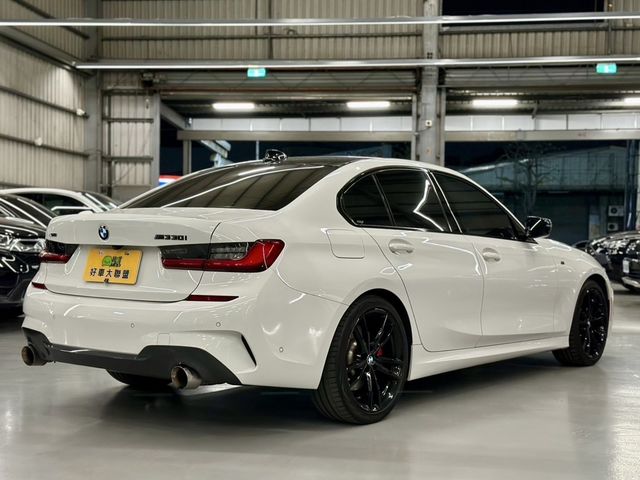 BMW寶馬 330I M SPORT  第5張相片