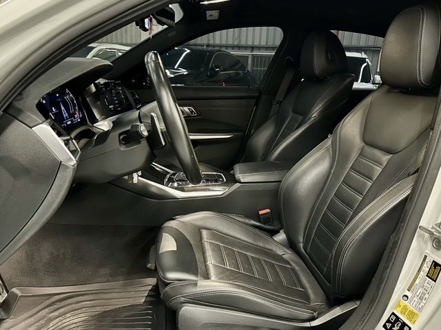 BMW寶馬 330I M SPORT  第7張相片