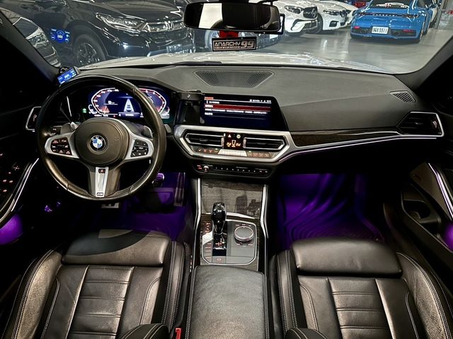 BMW寶馬 330I M SPORT  第10張相片