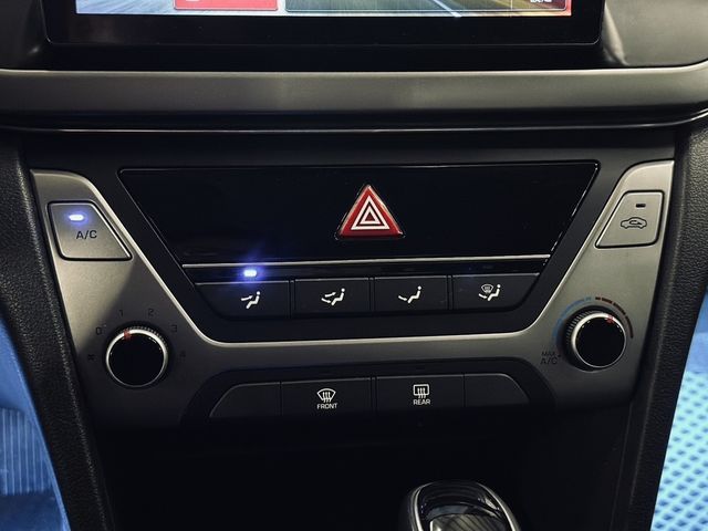 HYUNDAI現代 ELANTRA  第25張相片