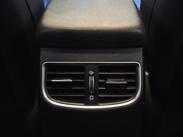 HYUNDAI現代 ELANTRA  第35張相片